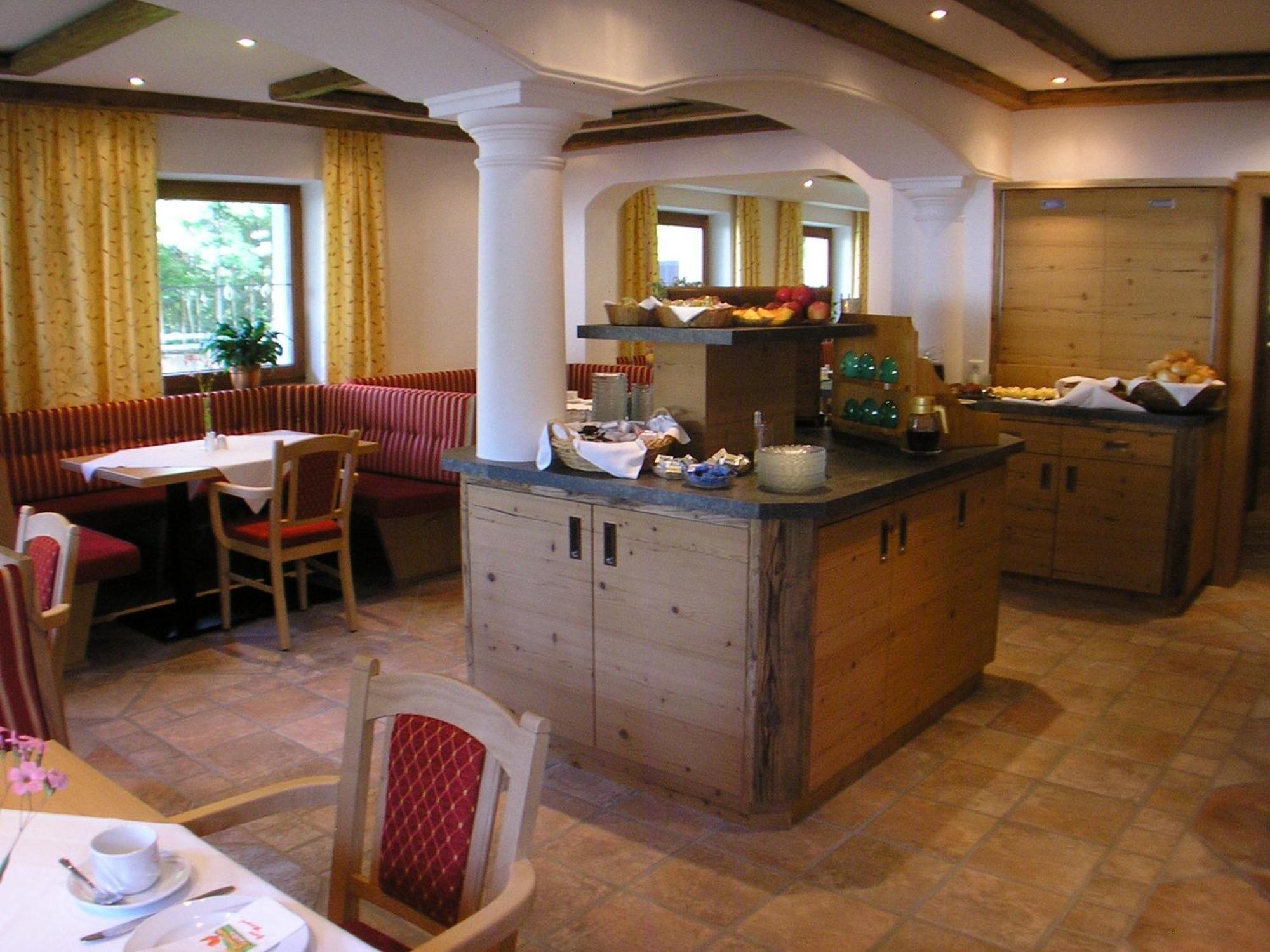 Hotel-Garni Weidacherhof Leutasch Bagian luar foto